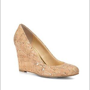 Elegant Women's Pumps in Cork with Gold Flecks